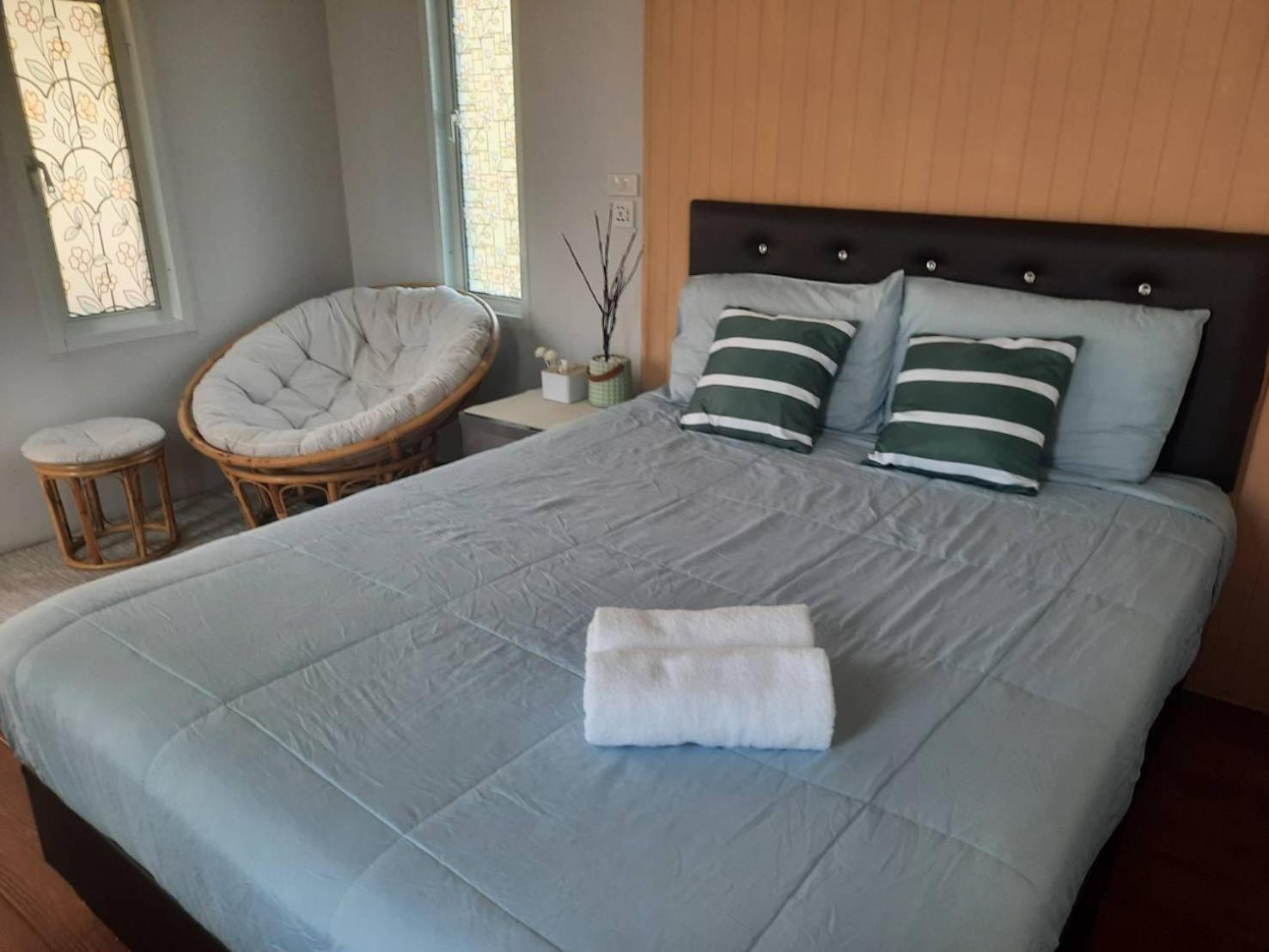 Apartamento Homlomchomsuan หอมลมชมสวน Ban Mai  Exterior foto