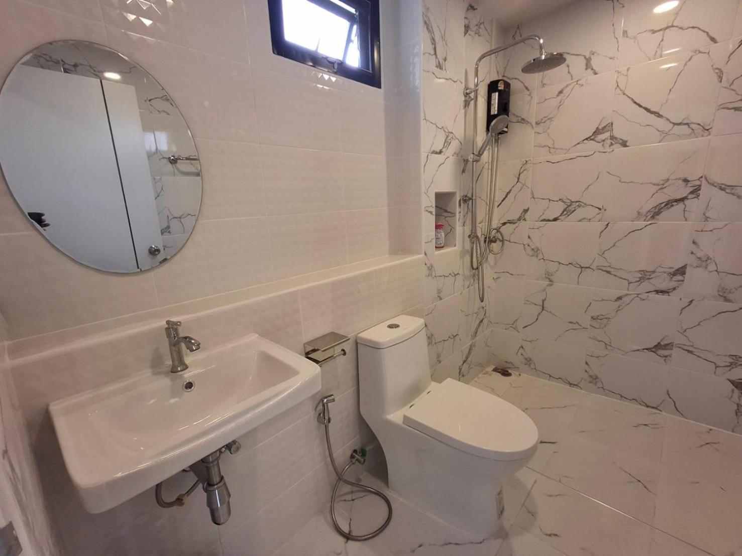 Apartamento Homlomchomsuan หอมลมชมสวน Ban Mai  Habitación foto